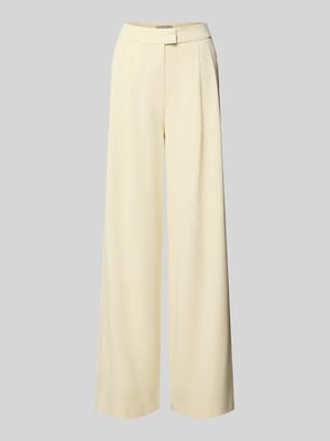 Wide Leg Stoffhose mit Raffungen Shop The Look MANNEQUINE