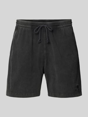 Korte regular fit broek met labelstitching Shop The Look MANNEQUINE