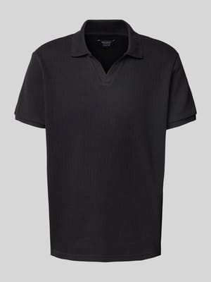 Regular fit poloshirt met V-hals Shop The Look MANNEQUINE