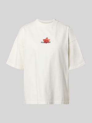 Oversized fit T-shirt met label-stitching model 'MODRA' Shop The Look MANNEQUINE