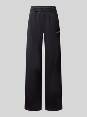 Wide Fit Sweatpants aus Baumwoll-Mix Modell 'ANNI' Shop The Look MANNEQUINE