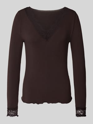 Slim Fit Langarmshirt aus Modal-Mix mit Woll-Anteil Modell 'SKYE' Shop The Look MANNEQUINE