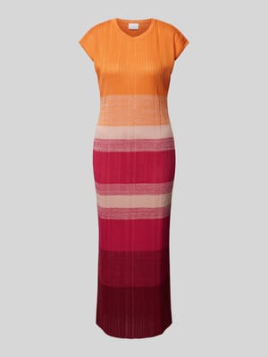 Strickkleid mit Streifenmuster und Rundhalsausschnitt Shop The Look MANNEQUINE