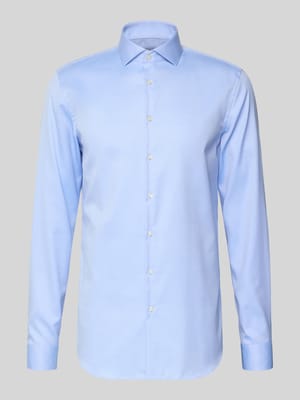 Slim Fit Businesshemd mit extra langem Arm Shop The Look MANNEQUINE