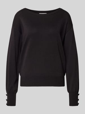 Gebreide pullover met sierknopen, model 'MOBBE' Shop The Look MANNEQUINE