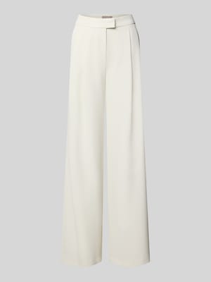 Wide Leg Stoffhose mit Raffungen Shop The Look MANNEQUINE