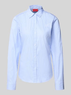 Getailleerde overhemdblouse van katoenmix, model 'THE ESSENTIAL SHIRT' Shop The Look MANNEQUINE