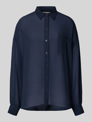 Loose Fit Hemdbluse mit Crêpe-Struktur Modell 'IFIRE' Shop The Look MANNEQUINE