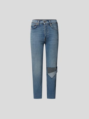 Straight Leg Jeans mit Brand-Detail Shop The Look MANNEQUINE
