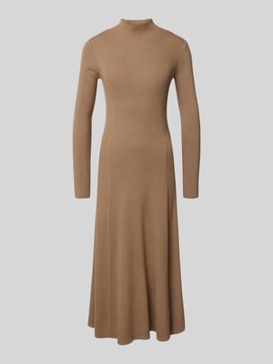 Slim Fit Midikleid aus Viskose-Mix mit Strick-Optik Shop The Look MANNEQUINE
