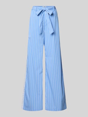 wide leg broek met strikceintuur model 'Dana' Shop The Look MANNEQUINE