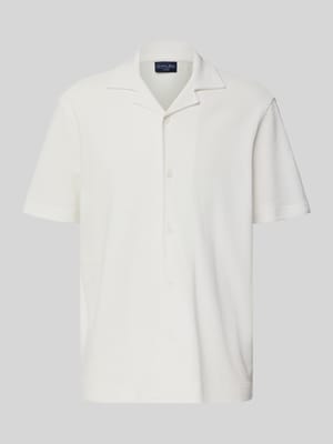 Regular Fit Freizeithemd mit Reverskragen Shop The Look MANNEQUINE