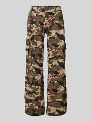 Baggy Fit Cargohose mit Camouflage-Muster Shop The Look MANNEQUINE