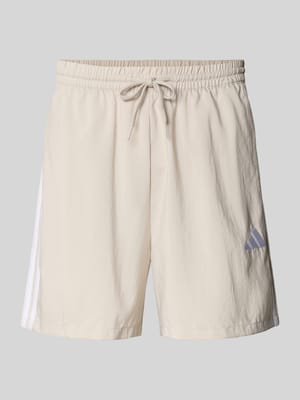 Szorty Sport o kroju regular fit z paskami w kontrastowym kolorze Shop The Look MANNEQUINE