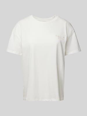 T-Shirt mit Label-Detail Shop The Look MANNEQUINE