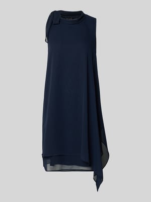 Kleid mit Stehkragen Shop The Look MANNEQUINE