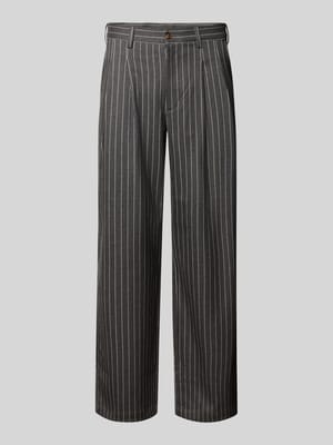 Hose mit weitem Bein und Gesäßtaschen Modell 'Pinstripe' Shop The Look MANNEQUINE