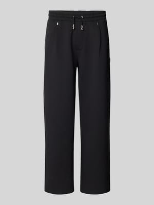 Spodnie dresowe z kieszeniami zapinanymi na zamek błyskawiczny model ‘Dargen’ Shop The Look MANNEQUINE