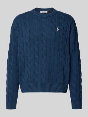 Strickpullover mit Zopfmuster und Label-Stitching Shop The Look MANNEQUINE