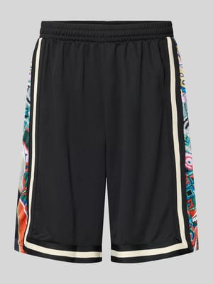 Shorts aus Mesh mit Kontraststreifen Shop The Look MANNEQUINE