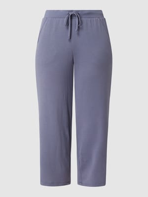 Spodnie dresowe skrócone z dodatkiem streczu  Shop The Look MANNEQUINE