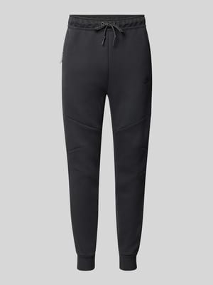 Slim Fit Sweathose aus Baumwoll-Mix Shop The Look MANNEQUINE