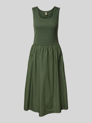 Midikleid mit Raffungen Modell 'RACHELLE' Shop The Look MANNEQUINE