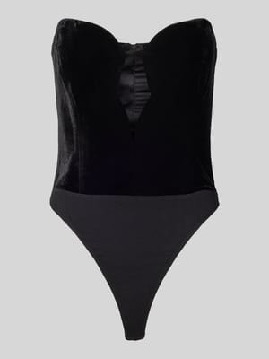 Body z aksamitu z odkrytymi ramionami model ‘ELENI’ Shop The Look MANNEQUINE