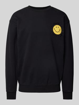 Oversized sweatshirt, model 'SMILEY VINTAGE' Shop The Look MANNEQUINE