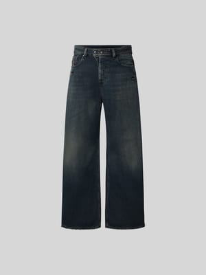 Wide Fit Jeans mit Logo-Patch Shop The Look MANNEQUINE