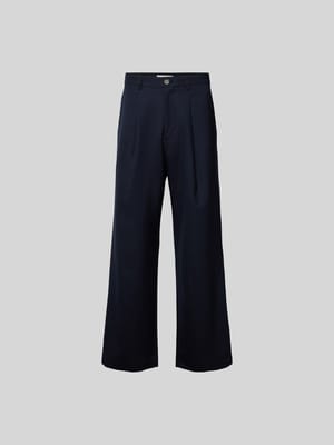 Relaxed Fit Stoffhose mit Kellerfalten Shop The Look MANNEQUINE