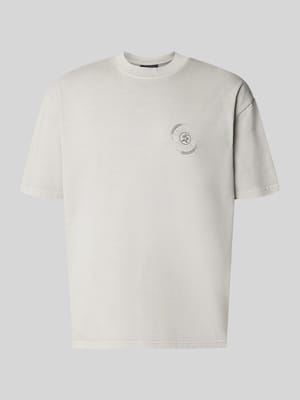 Oversized T-Shirt mit Label-Print Modell 'Nuevo' Shop The Look MANNEQUINE