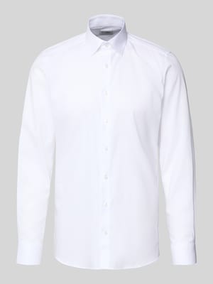Slim Fit Business-Hemd mit Strukturmuster und Kentkragen Shop The Look MANNEQUINE