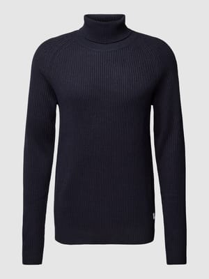Golf z detalem z logo model ‘PANNEL’ Shop The Look MANNEQUINE