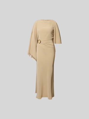 Slim Fit Maxikleid mit Zierbesatz Modell Shop The Look MANNEQUINE