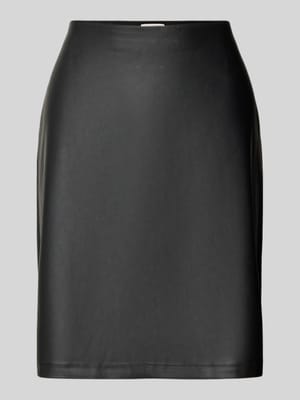 Uitlopende minirok in gladleerlook Shop The Look MANNEQUINE