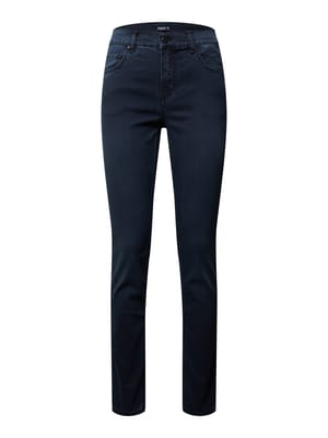 Skinny Fit Jeans mit Label-Patch  Shop The Look MANNEQUINE