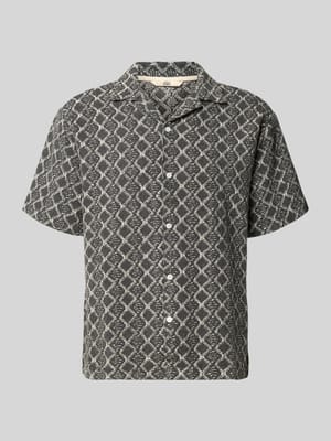 Boxy Fit Freizeithemd im Allover-Look Modell 'ZANDER' Shop The Look MANNEQUINE
