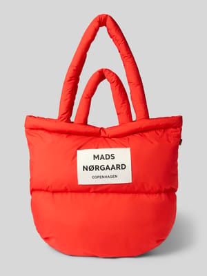 Handtasche mit Label-Detail und Steppnähten Shop The Look MANNEQUINE