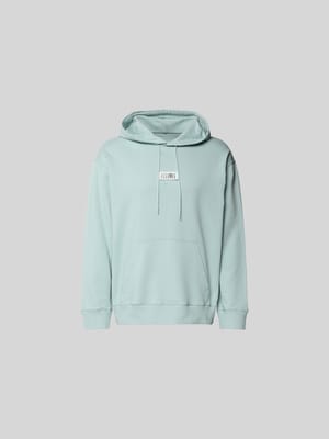 Regular Fit Hoodie mit Logo-Detail Shop The Look MANNEQUINE