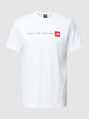 T-shirt met labelprint, model 'NEVER STOP EXPLORIN' Shop The Look MANNEQUINE