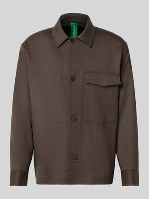 Relaxed Fit Hemdjacke mit Brusttasche Modell 'KARL' Shop The Look MANNEQUINE