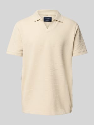 Regular fit poloshirt met V-hals Shop The Look MANNEQUINE