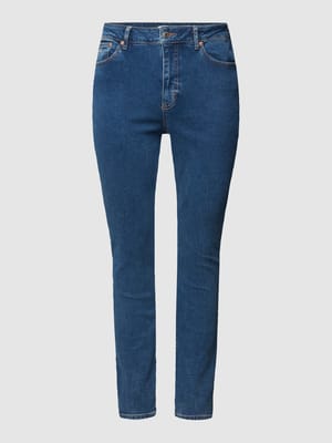 PLUS SIZE Jeans mit Label-Patch Modell 'MELANY' Shop The Look MANNEQUINE