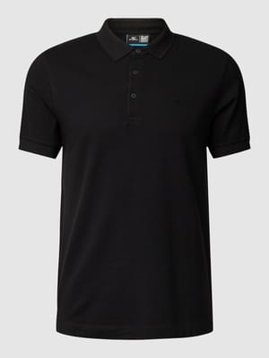 Slim Fit Poloshirt mit Label-Stitching Shop The Look MANNEQUINE