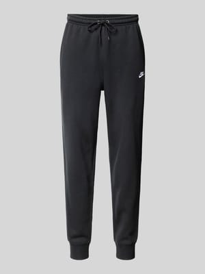 Sweatpants mit Label-Stitching und Gesäßtasche Shop The Look MANNEQUINE