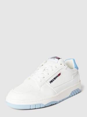 Sneakers met labeldetails Shop The Look MANNEQUINE