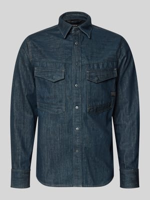Regular Fit Jeanshemd mit Brusttaschen Modell 'Dakota' Shop The Look MANNEQUINE