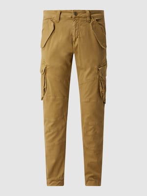 Cargohose mit Label-Details Modell 'COMBAT' Shop The Look MANNEQUINE