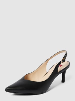 Pumps met doornsluiting Shop The Look MANNEQUINE